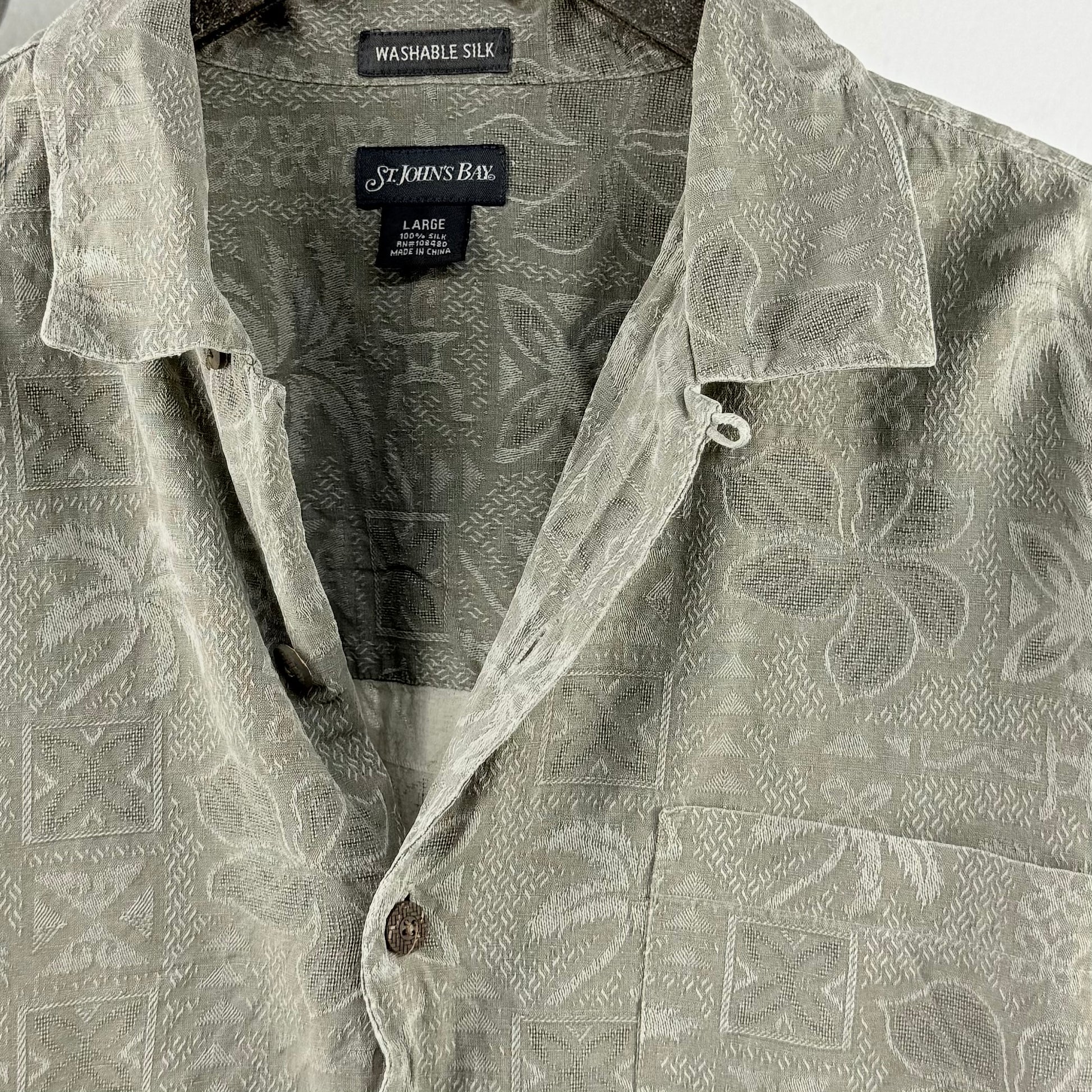 Kuratierter Vintage Onlineshop nachhaltige Secondhand Kleidung online kaufen, Online Shop Vintage, Vintage Online Shop, Second Hand Online Shop, gebraucht, zweite Hand, reused, preloved, Y2K, thriftshop, thriftstore, thrifting, thrift shop, thrift store