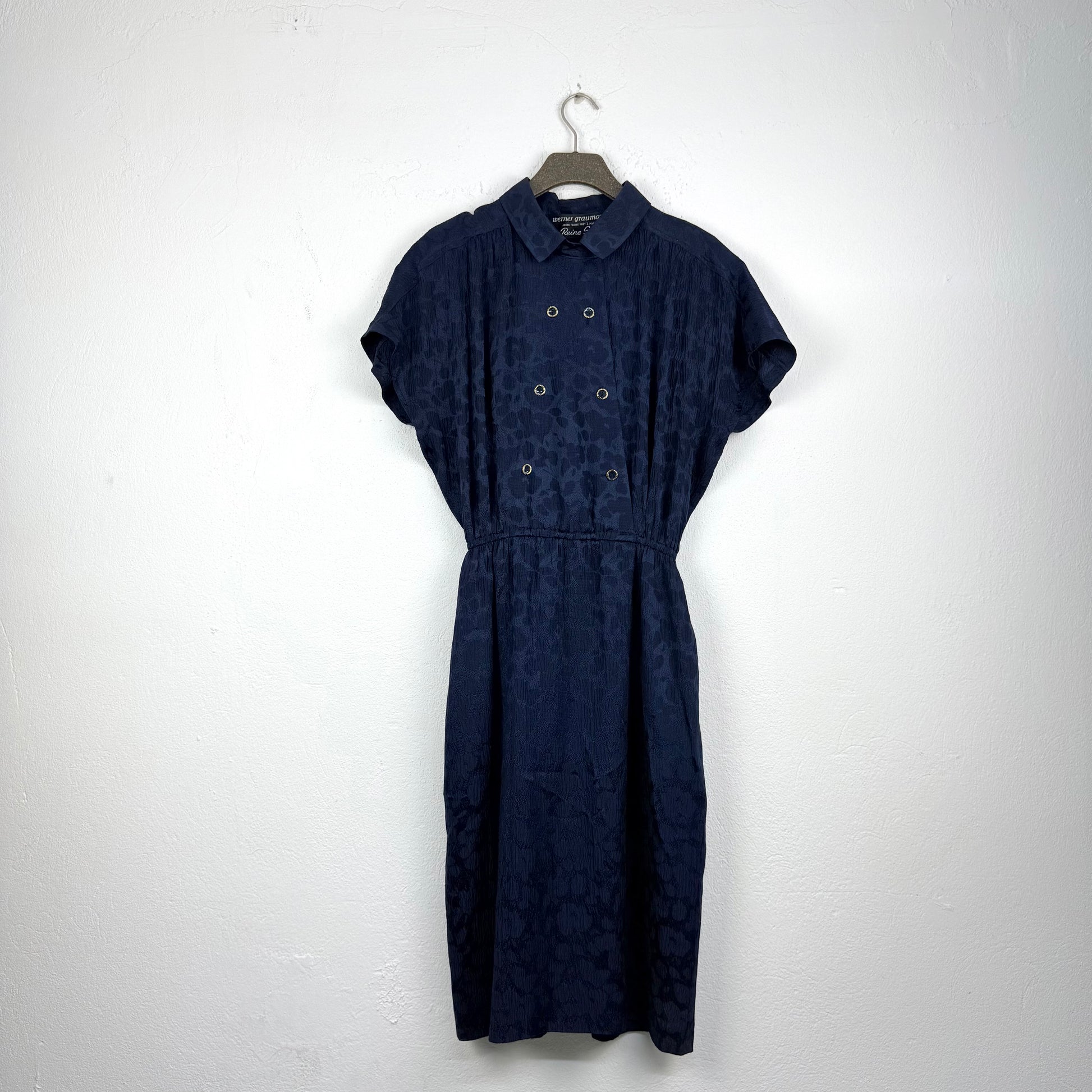 Kuratierter Vintage Onlineshop nachhaltige Secondhand Kleidung online kaufen, Online Shop Vintage, Vintage Online Shop, Second Hand Online Shop, gebraucht, zweite Hand, reused, preloved, Y2K, thriftshop, thriftstore, thrifting, thrift shop, thrift store