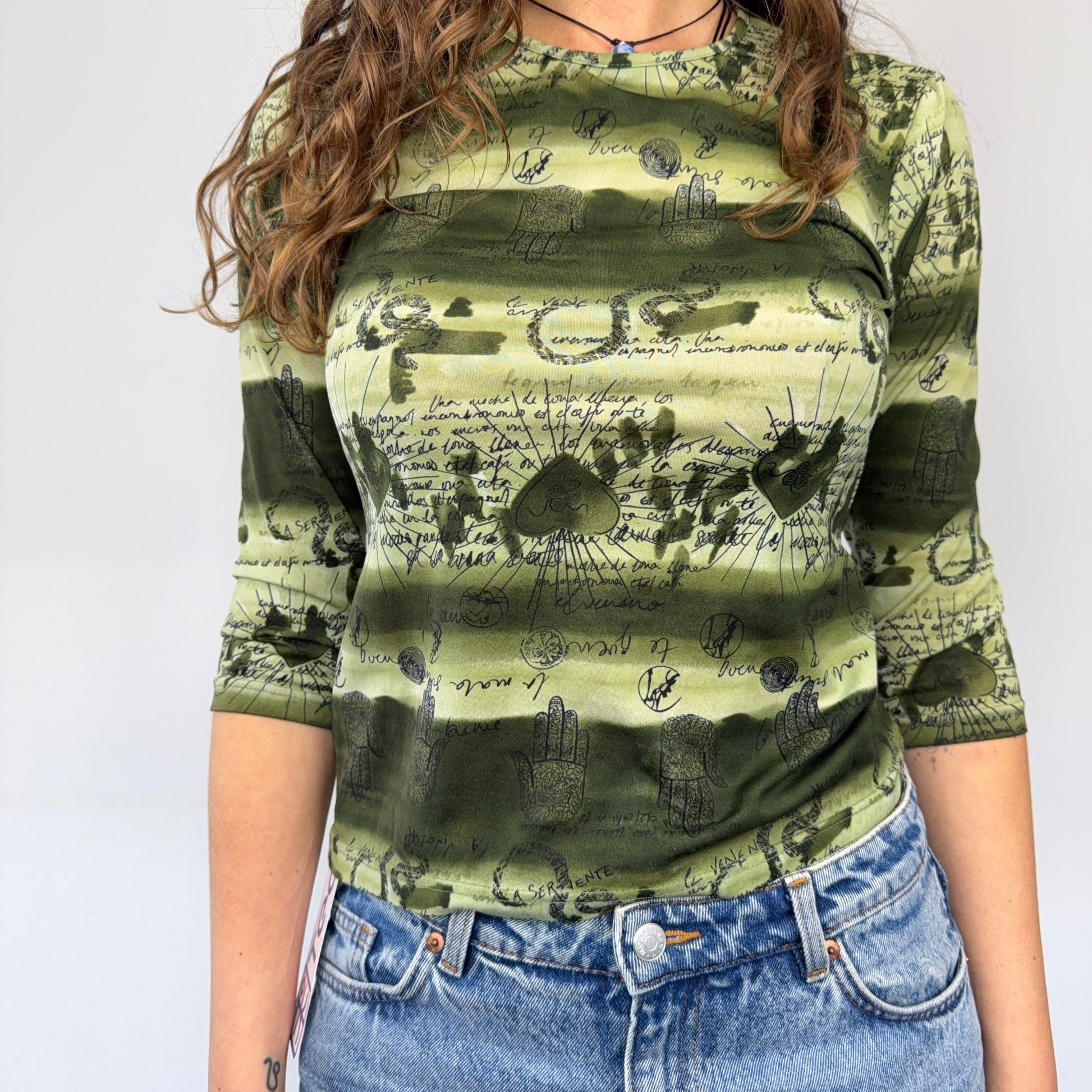 Kuratierter Vintage Onlineshop nachhaltige Secondhand Kleidung online kaufen, Online Shop Vintage, Vintage Online Shop, Second Hand Online Shop, gebraucht, zweite Hand, reused, preloved, Y2K, thriftshop, thriftstore, thrifting, thrift shop, thrift store, retro, Grunge, Y2K