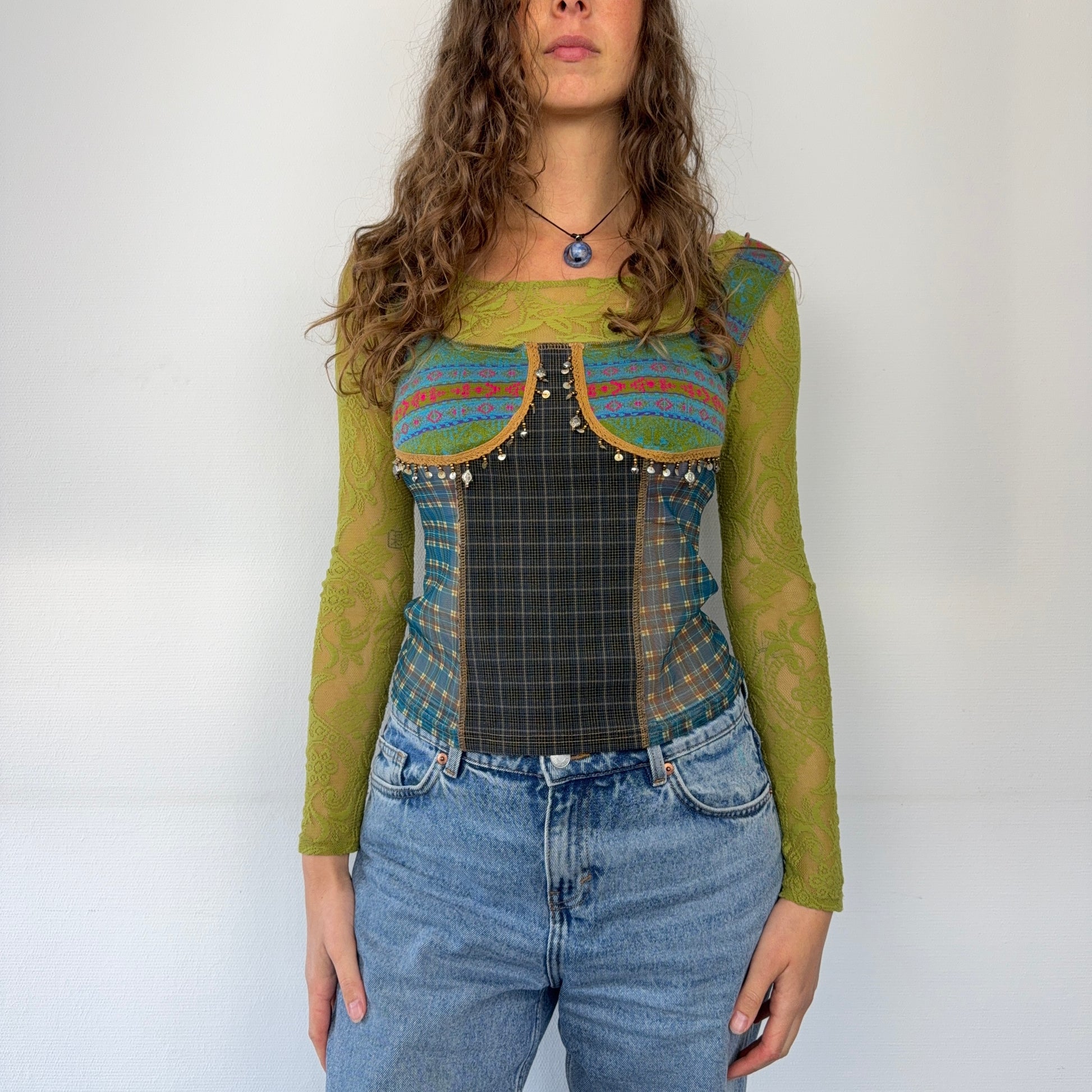 Kuratierter Vintage Onlineshop nachhaltige Secondhand Kleidung online kaufen, Online Shop Vintage, Vintage Online Shop, Second Hand Online Shop, gebraucht, zweite Hand, reused, preloved, Y2K, thriftshop, thriftstore, thrifting, thrift shop, thrift store, Patchwork, Whimsy, Boho