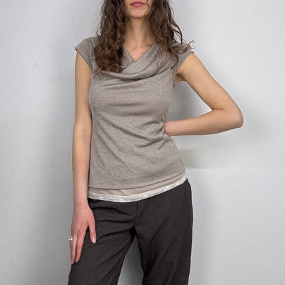Kuratierter Vintage Onlineshop nachhaltige Secondhand Kleidung online kaufen, Online Shop Vintage, Vintage Online Shop, Second Hand Online Shop, gebraucht, zweite Hand, reused, preloved, Y2K, thriftshop, thriftstore, thrifting, thrift shop, thrift store