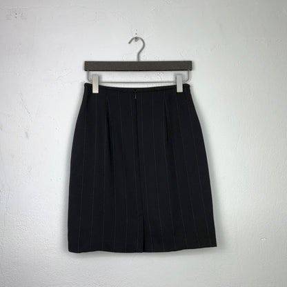 Kuratierter Vintage Onlineshop nachhaltige Secondhand Kleidung online kaufen, Online Shop Vintage, Vintage Online Shop, Second Hand Online Shop, gebraucht, zweite Hand, reused, preloved, Y2K, thriftshop, thriftstore, thrifting, thrift shop, thrift store