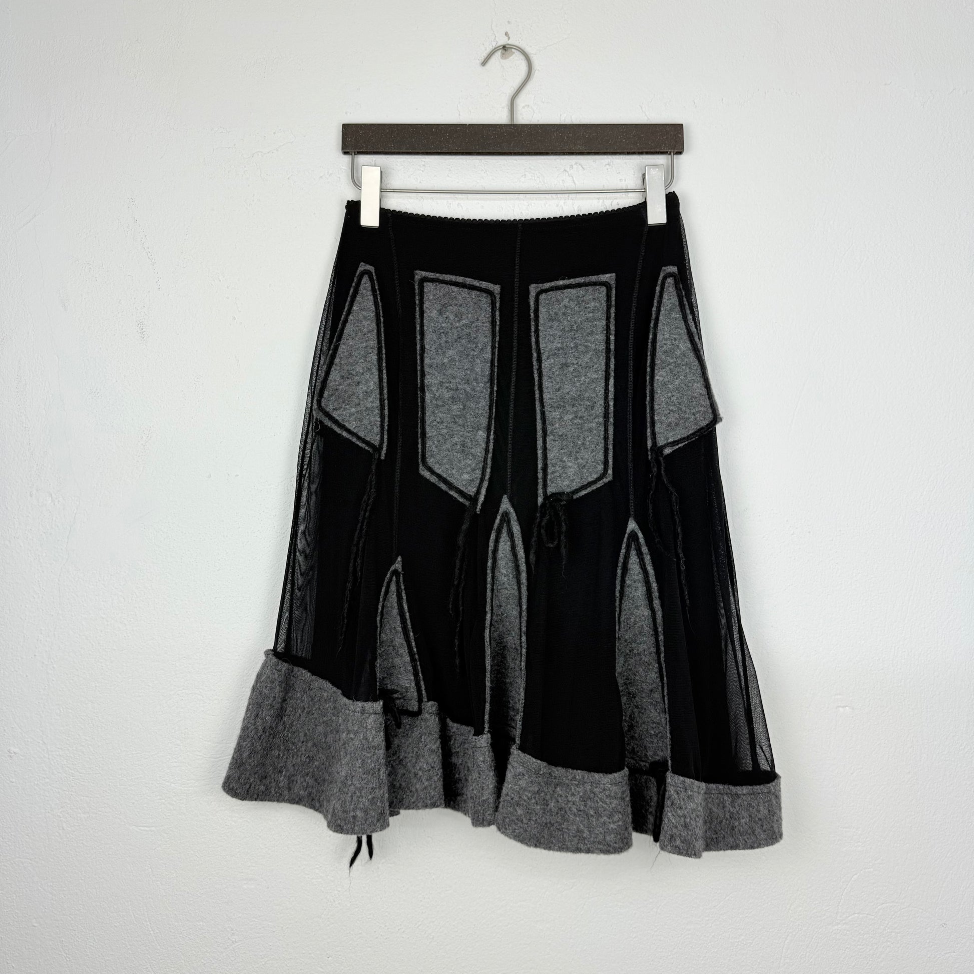Kuratierter Vintage Onlineshop nachhaltige Secondhand Kleidung online kaufen, Online Shop Vintage, Vintage Online Shop, Second Hand Online Shop, gebraucht, zweite Hand, reused, preloved, Y2K, thriftshop, thriftstore, thrifting, thrift shop, thrift store