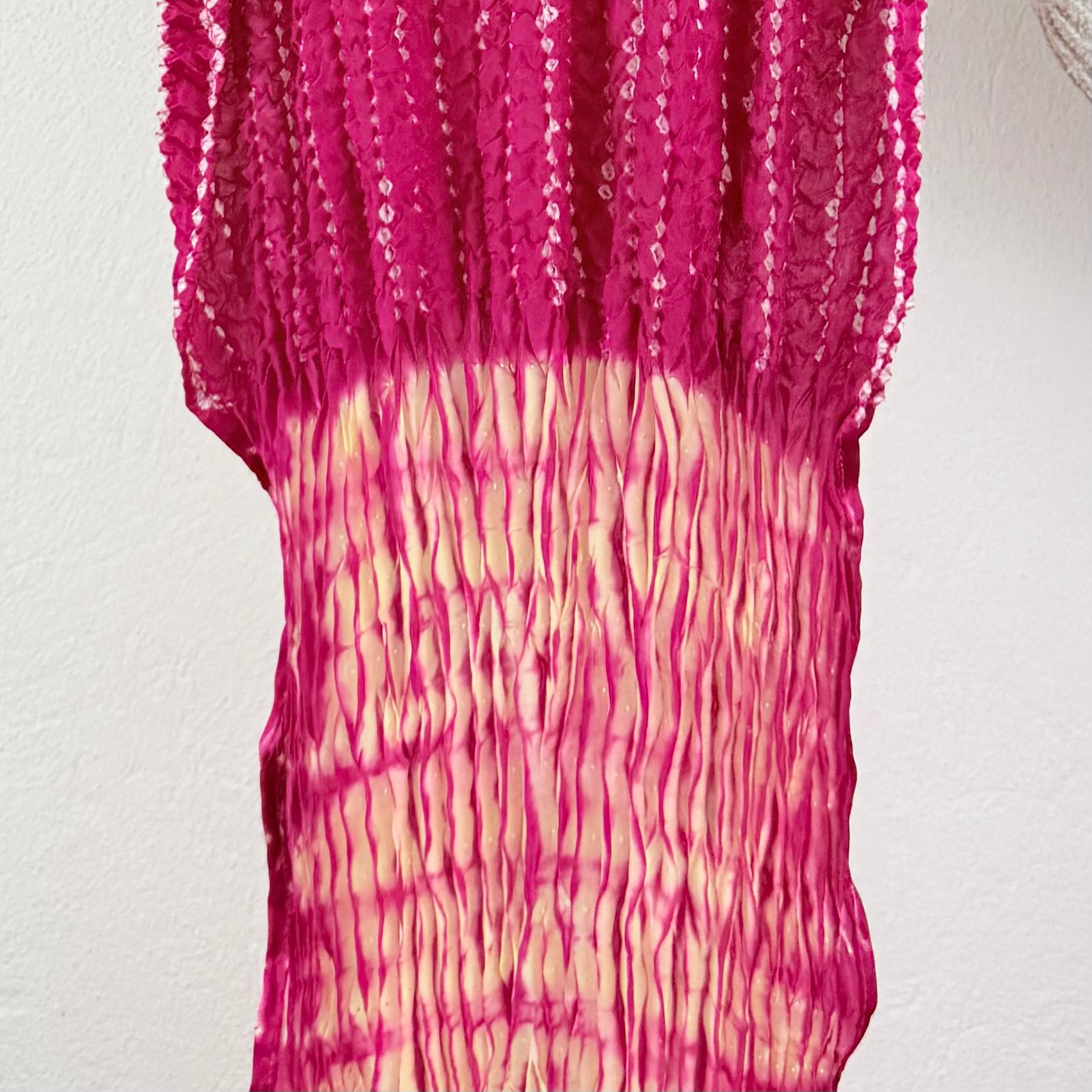 Kuratierter Vintage Onlineshop nachhaltige Secondhand Kleidung online kaufen, Online Shop Vintage, Vintage Online Shop, Second Hand Online Shop, gebraucht, zweite Hand, reused, preloved, Y2K, thriftshop, thriftstore, thrifting, thrift shop, thrift store, Batik, Boho, Festival