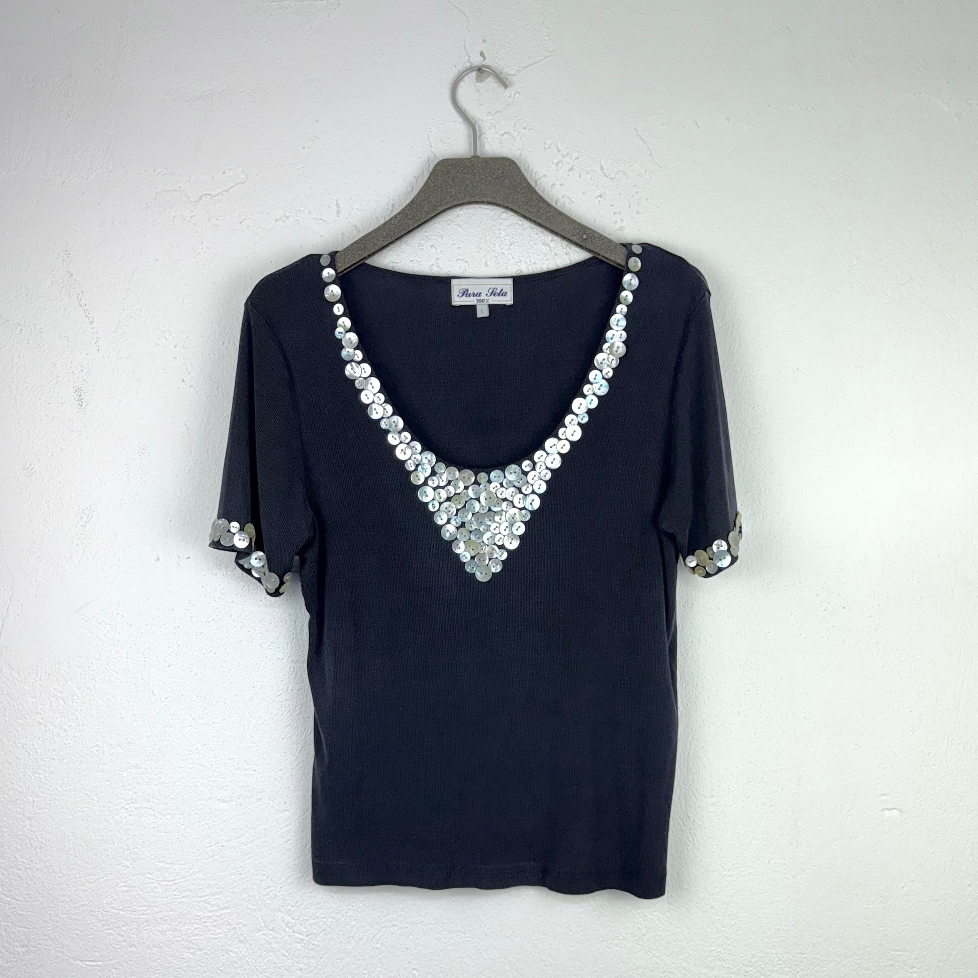 Kuratierter Vintage Onlineshop nachhaltige Secondhand Kleidung online kaufen, Online Shop Vintage, Vintage Online Shop, Second Hand Online Shop, gebraucht, zweite Hand, reused, preloved, Y2K, thriftshop, thriftstore, thrifting, thrift shop, thrift store