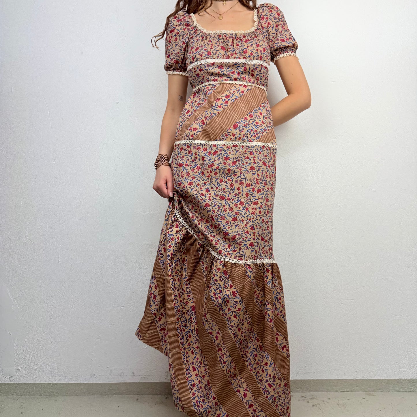 Kuratierter Vintage Onlineshop nachhaltige Secondhand Kleidung online kaufen, Online Shop Vintage, Vintage Online Shop, Second Hand Online Shop, gebraucht, zweite Hand, reused, preloved, Y2K, thriftshop, thriftstore, thrifting, thrift shop, thrift store, Retro, Festival, Whimsy, Boho