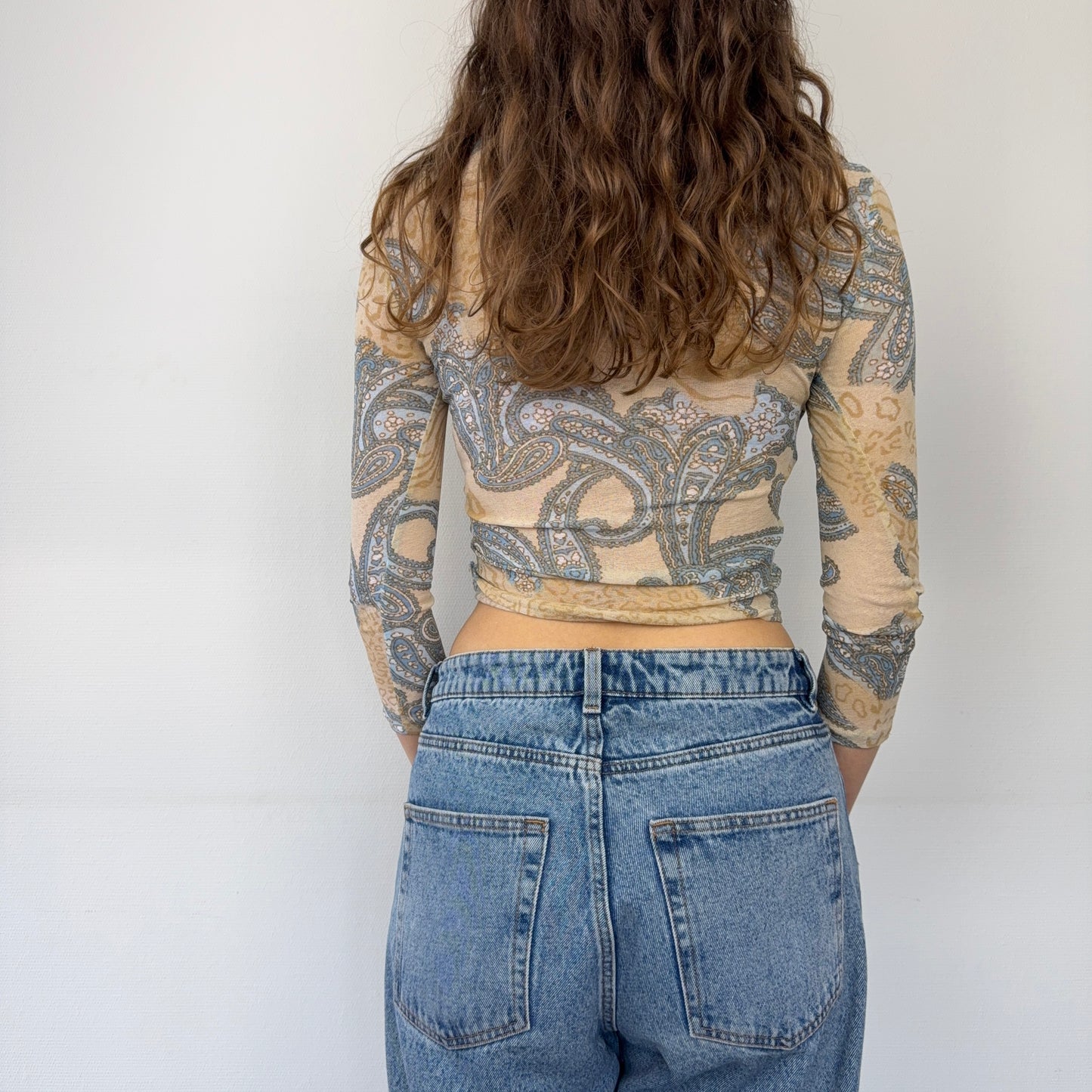 Kuratierter Vintage Onlineshop nachhaltige Secondhand Kleidung online kaufen, Online Shop Vintage, Vintage Online Shop, Second Hand Online Shop, gebraucht, zweite Hand, reused, preloved, Y2K, thriftshop, thriftstore, thrifting, thrift shop, thrift store, Retro, Boho, Whimsy