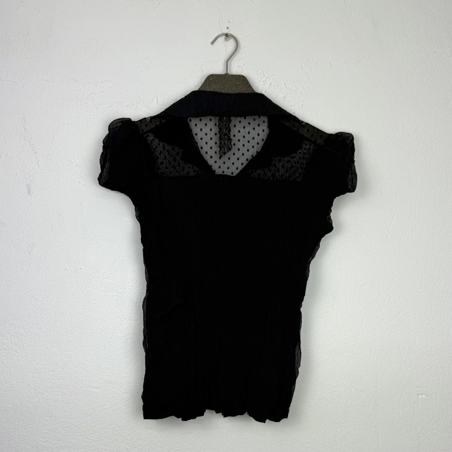 Kuratierter Vintage Onlineshop nachhaltige Secondhand Kleidung online kaufen, Online Shop Vintage, Vintage Online Shop, Second Hand Online Shop, gebraucht, zweite Hand, reused, preloved, Y2K, thriftshop, thriftstore, thrifting, thrift shop, thrift store