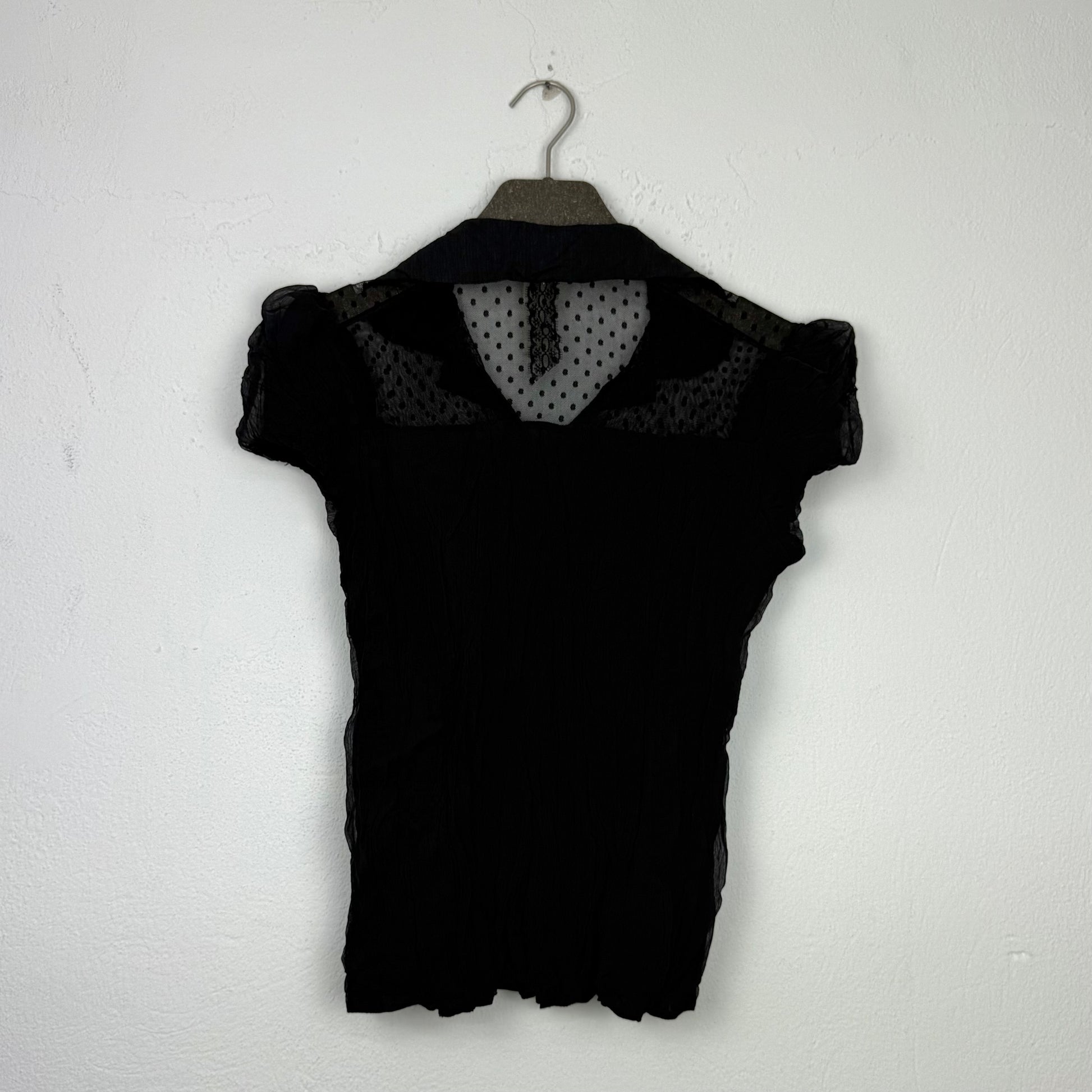 Kuratierter Vintage Onlineshop nachhaltige Secondhand Kleidung online kaufen, Online Shop Vintage, Vintage Online Shop, Second Hand Online Shop, gebraucht, zweite Hand, reused, preloved, Y2K, thriftshop, thriftstore, thrifting, thrift shop, thrift store