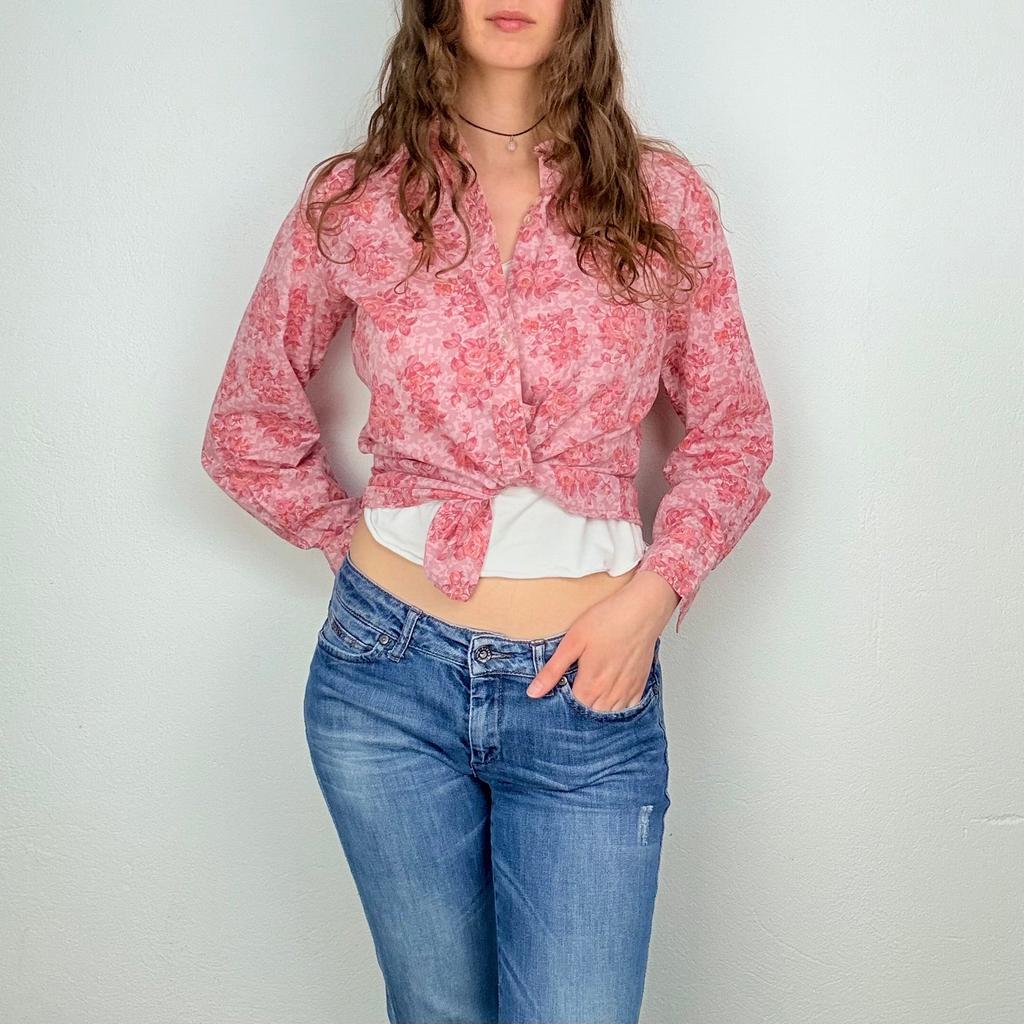 Kuratierter Vintage Onlineshop nachhaltige Secondhand Kleidung online kaufen, Online Shop Vintage, Vintage Online Shop, Second Hand Online Shop, gebraucht, zweite Hand, reused, preloved, Y2K, thriftshop, thriftstore, thrifting, thrift shop, thrift store
