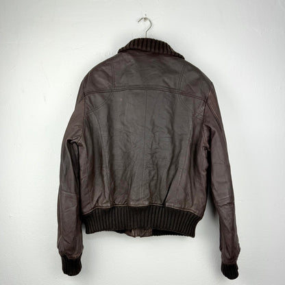 Kuratierter Vintage Onlineshop nachhaltige Secondhand Kleidung online kaufen, Online Shop Vintage, Vintage Online Shop, Second Hand Online Shop, gebraucht, zweite Hand, reused, preloved, Y2K, thriftshop, thriftstore, thrifting, thrift shop, thrift store