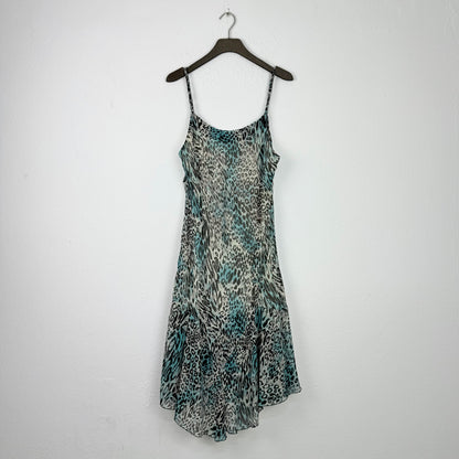 Kuratierter Vintage Onlineshop nachhaltige Secondhand Kleidung online kaufen, Online Shop Vintage, Vintage Online Shop, Second Hand Online Shop, gebraucht, zweite Hand, reused, preloved, Y2K, thriftshop, thriftstore, thrifting, thrift shop, thrift store