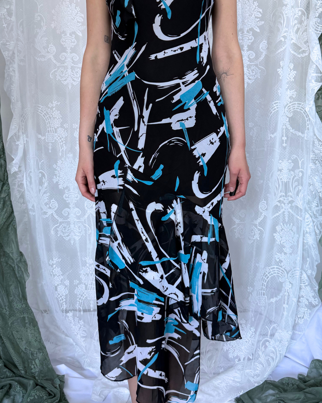 Aino Collection Slipdress asymmetrisch Muster y2k sommer summer dress Teos Vintage Onlineshop