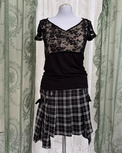 Asymmetrischer Minirock schwarz weiß kariert 90s Style grunge Teos Vintage Online Shop