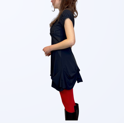 Grunge Goth 90s Style Kleid asymmetrisch Nadelstreifen Knöpfe schwarz Teos Vintage Onlineshop
