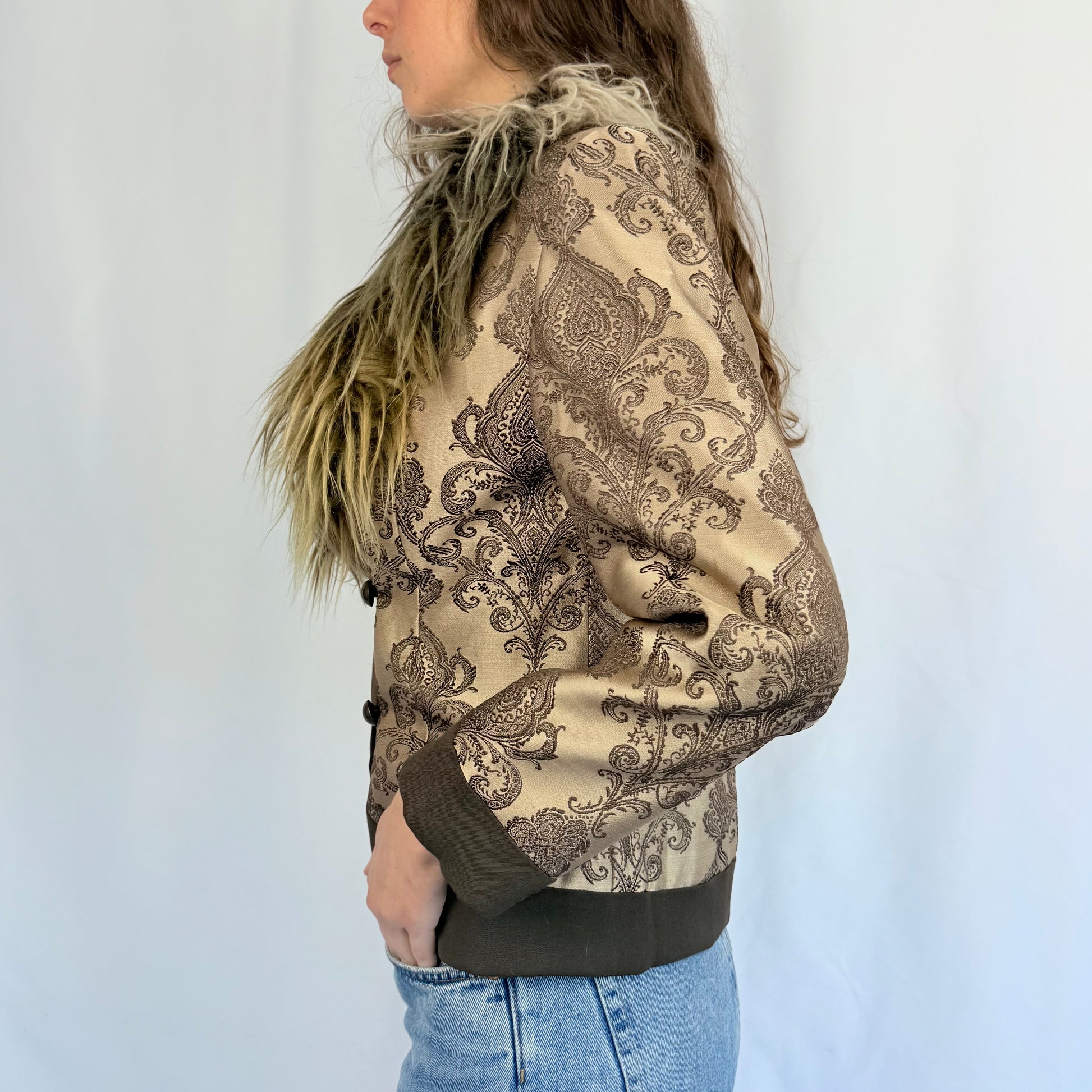 Kuratierter Vintage Onlineshop nachhaltige Secondhand Kleidung online kaufen, Online Shop Vintage, Vintage Online Shop, Second Hand Online Shop, gebraucht, zweite Hand, reused, preloved, Y2K, thriftshop, thriftstore, thrifting, thrift shop, thrift store, Y2K, Cozy, Elegant, Bratz