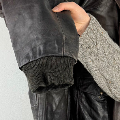 Kuratierter Vintage Onlineshop nachhaltige Secondhand Kleidung online kaufen, Online Shop Vintage, Vintage Online Shop, Second Hand Online Shop, gebraucht, zweite Hand, reused, preloved, Y2K, thriftshop, thriftstore, thrifting, thrift shop, thrift store