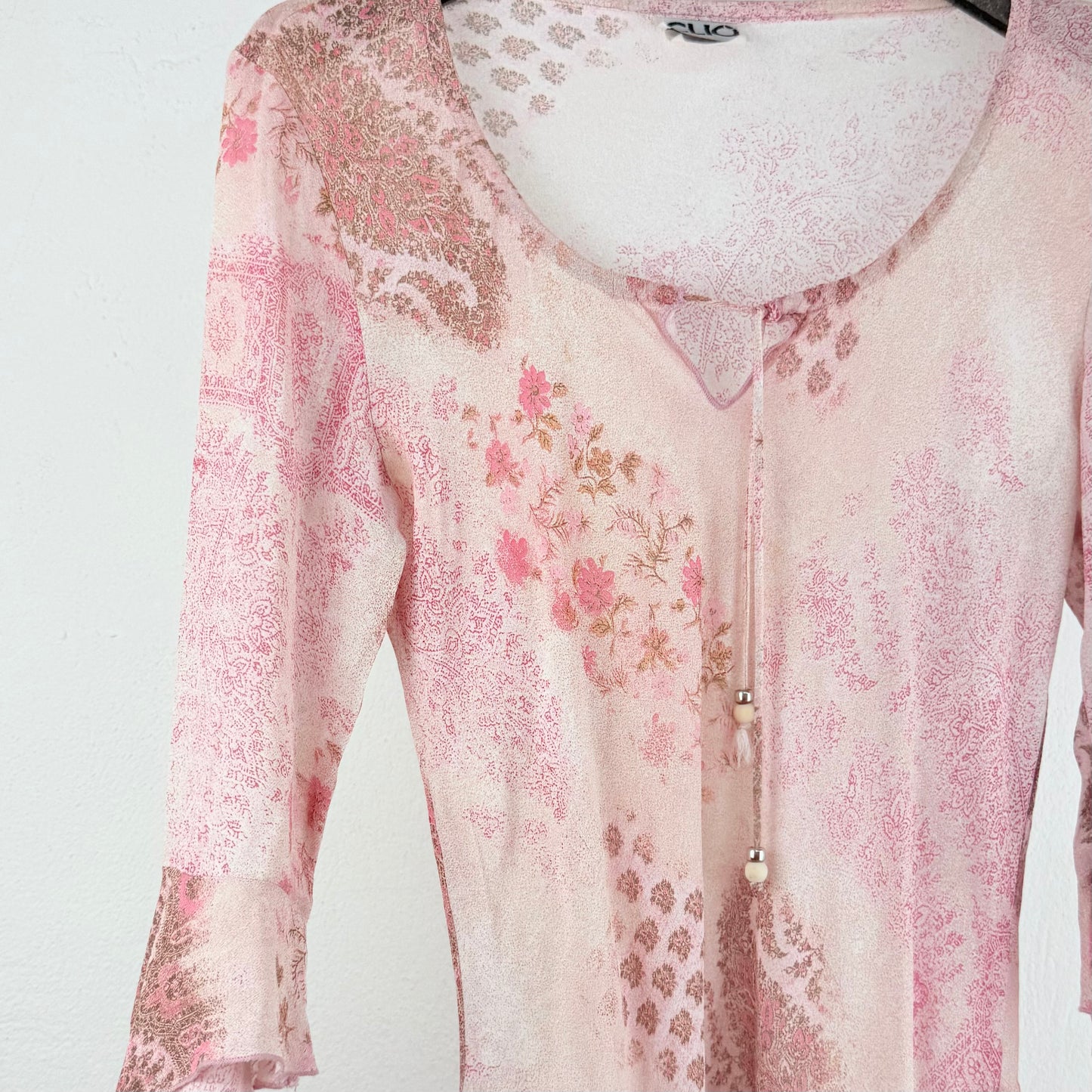 Kuratierter Vintage Onlineshop nachhaltige Secondhand Kleidung online kaufen, Online Shop Vintage, Vintage Online Shop, Second Hand Online Shop, gebraucht, zweite Hand, reused, preloved, Y2K, thriftshop, thriftstore, thrifting, thrift shop, thrift store, Flowy, Festival