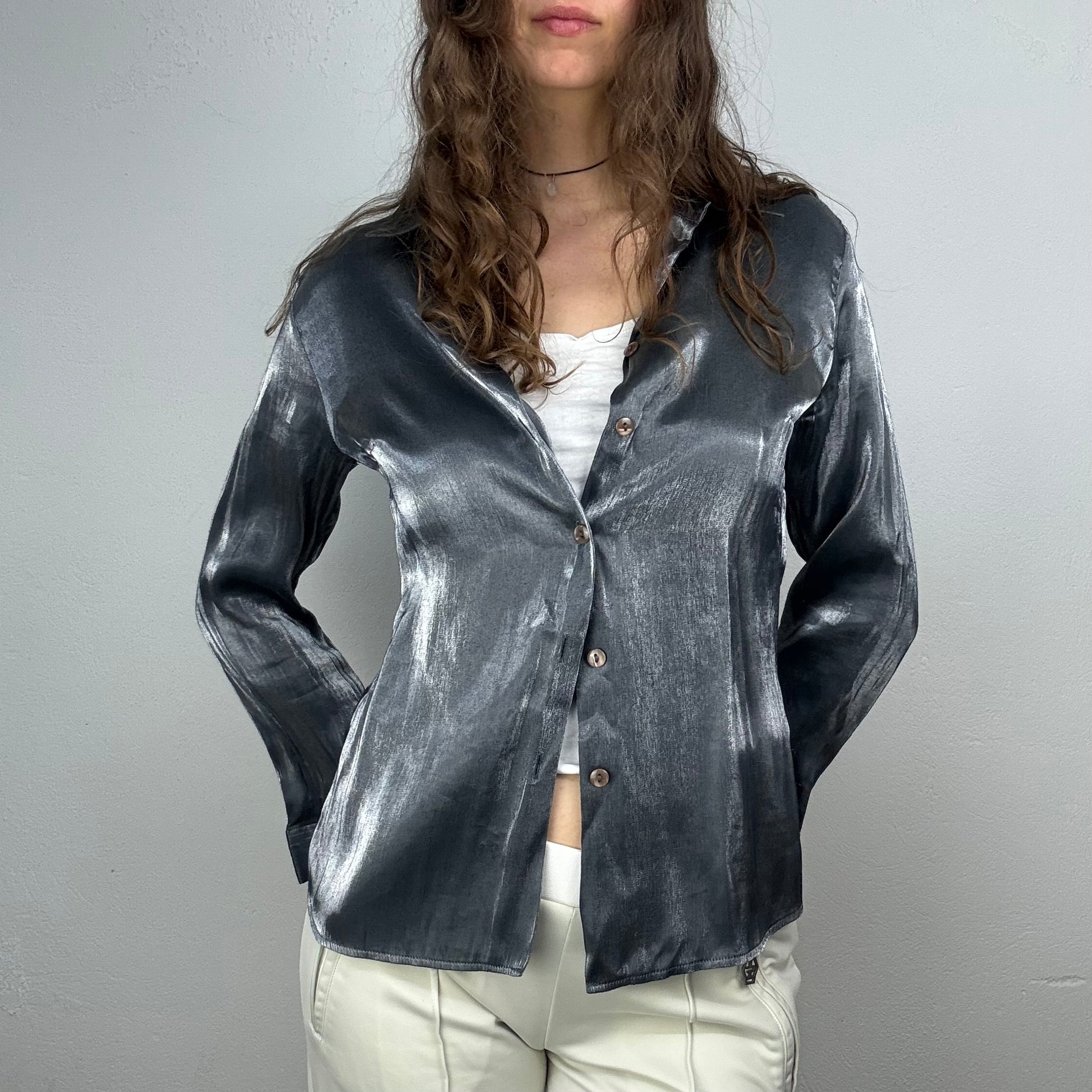 Kuratierter Vintage Onlineshop nachhaltige Secondhand Kleidung online kaufen, Online Shop Vintage, Vintage Online Shop, Second Hand Online Shop, gebraucht, zweite Hand, reused, preloved, Y2K, thriftshop, thriftstore, thrifting, thrift shop, thrift store