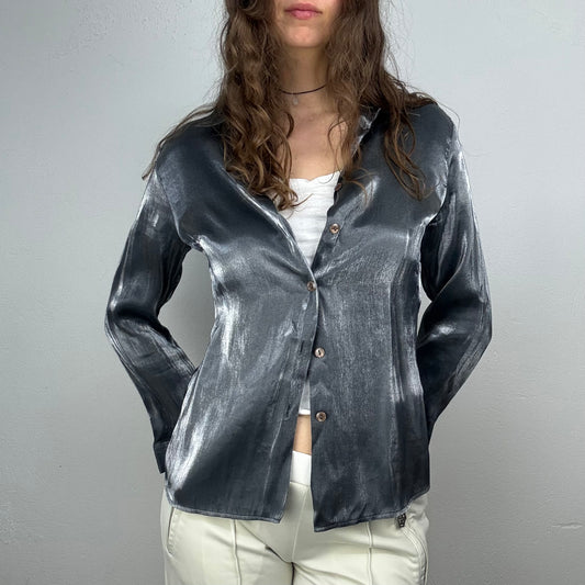 Kuratierter Vintage Onlineshop nachhaltige Secondhand Kleidung online kaufen, Online Shop Vintage, Vintage Online Shop, Second Hand Online Shop, gebraucht, zweite Hand, reused, preloved, Y2K, thriftshop, thriftstore, thrifting, thrift shop, thrift store