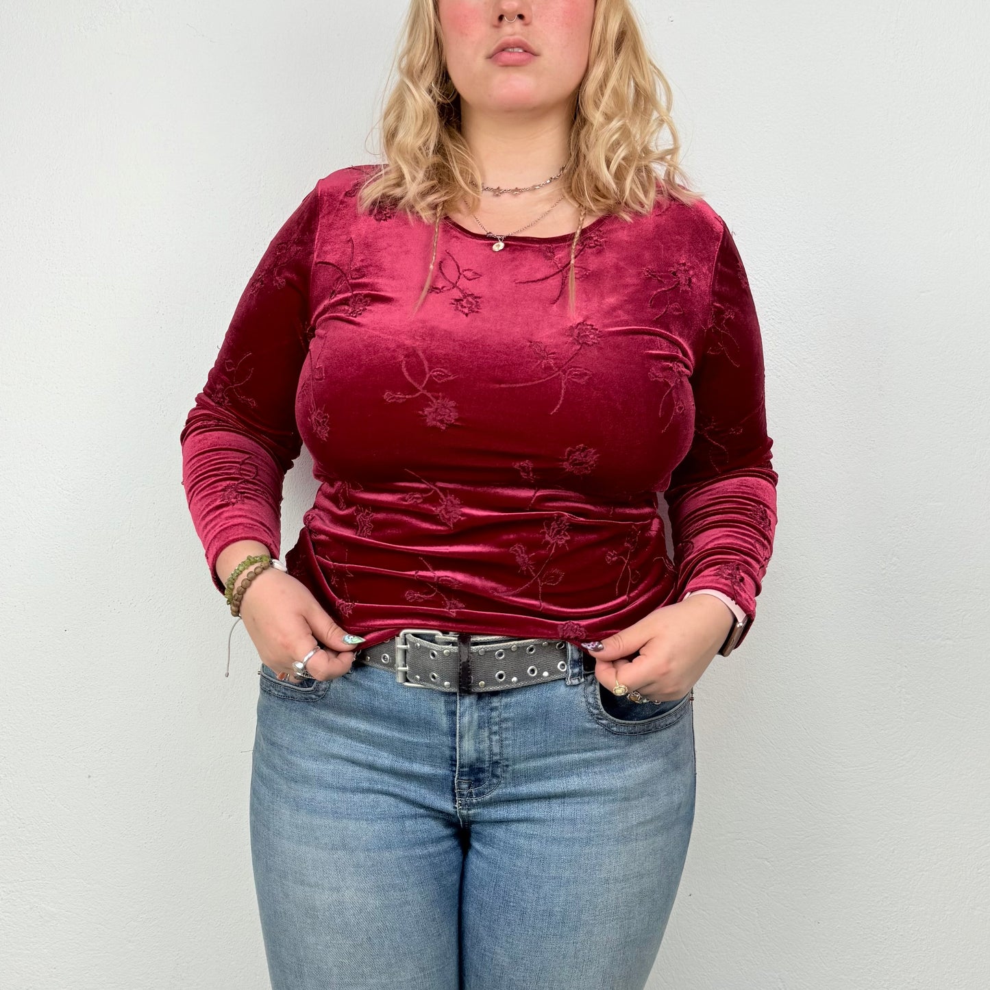 Kuratierter Vintage Onlineshop nachhaltige Secondhand Kleidung online kaufen, Online Shop Vintage, Vintage Online Shop, Second Hand Online Shop, gebraucht, zweite Hand, reused, preloved, Y2K, thriftshop, thriftstore, thrifting, thrift shop, thrift store