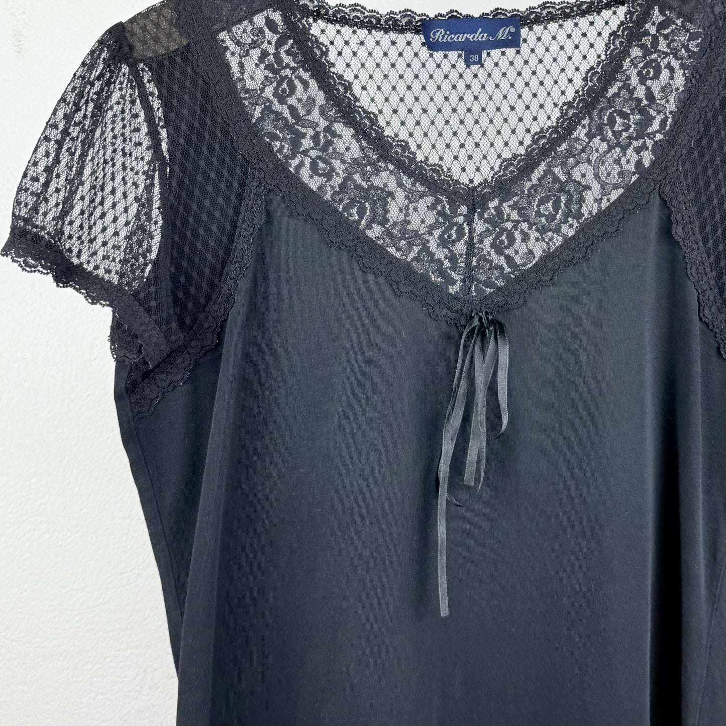 Kuratierter Vintage Onlineshop nachhaltige Secondhand Kleidung online kaufen, Online Shop Vintage, Vintage Online Shop, Second Hand Online Shop, gebraucht, zweite Hand, reused, preloved, Y2K, thriftshop, thriftstore, thrifting, thrift shop, thrift store