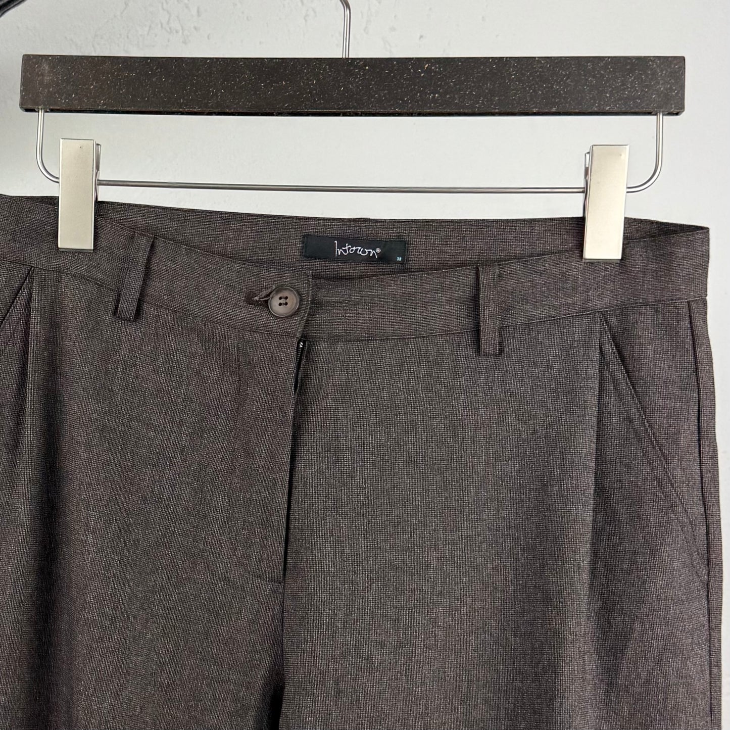 Kuratierter Vintage Onlineshop nachhaltige Secondhand Kleidung online kaufen, Online Shop Vintage, Vintage Online Shop, Second Hand Online Shop, gebraucht, zweite Hand, reused, preloved, Y2K, thriftshop, thriftstore, thrifting, thrift shop, thrift store