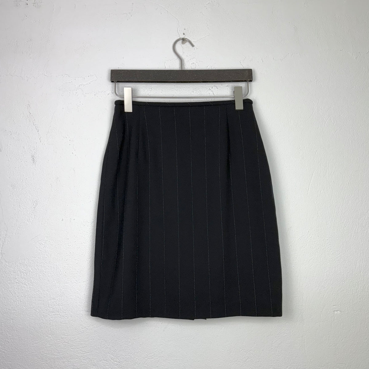 Kuratierter Vintage Onlineshop nachhaltige Secondhand Kleidung online kaufen, Online Shop Vintage, Vintage Online Shop, Second Hand Online Shop, gebraucht, zweite Hand, reused, preloved, Y2K, thriftshop, thriftstore, thrifting, thrift shop, thrift store