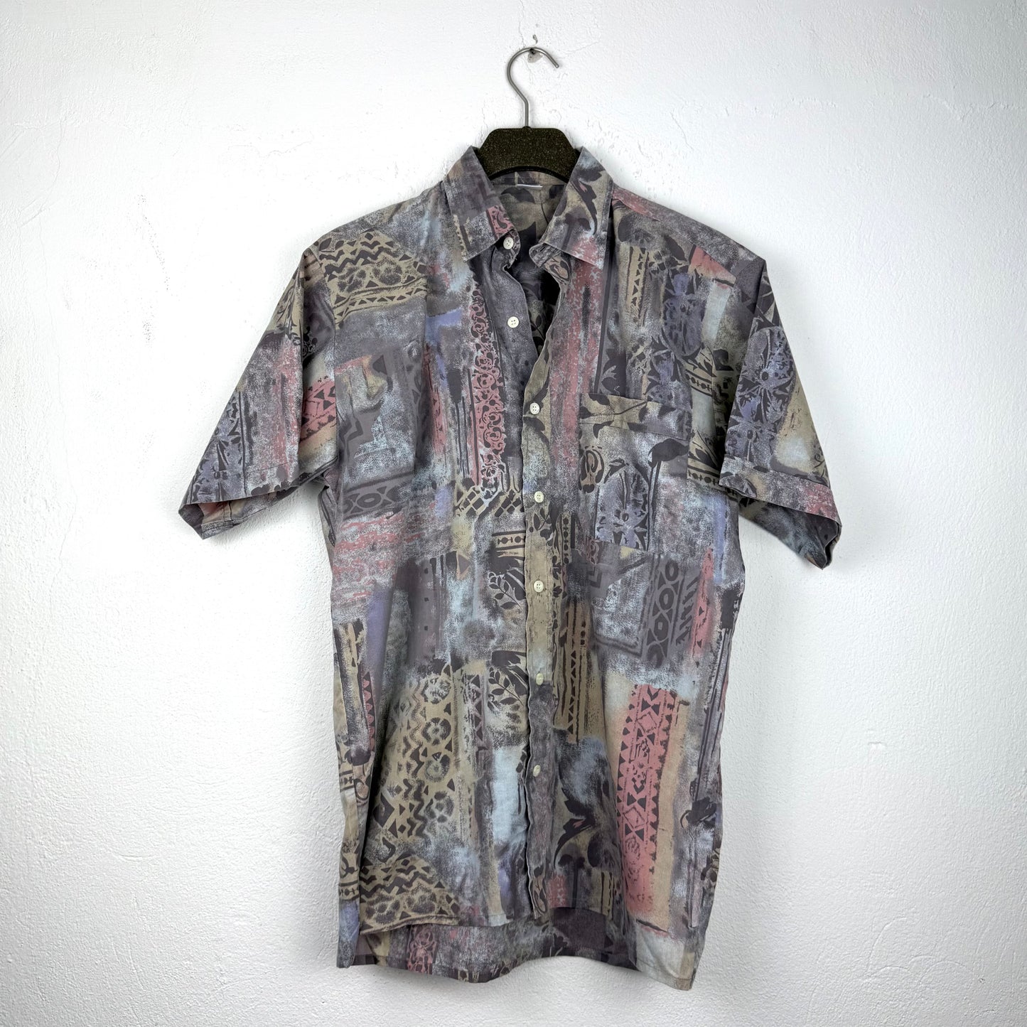 Kuratierter Vintage Onlineshop nachhaltige Secondhand Kleidung online kaufen, Online Shop Vintage, Vintage Online Shop, Second Hand Online Shop, gebraucht, zweite Hand, reused, preloved, Y2K, thriftshop, thriftstore, thrifting, thrift shop, thrift store, Grunge, Alternativ
