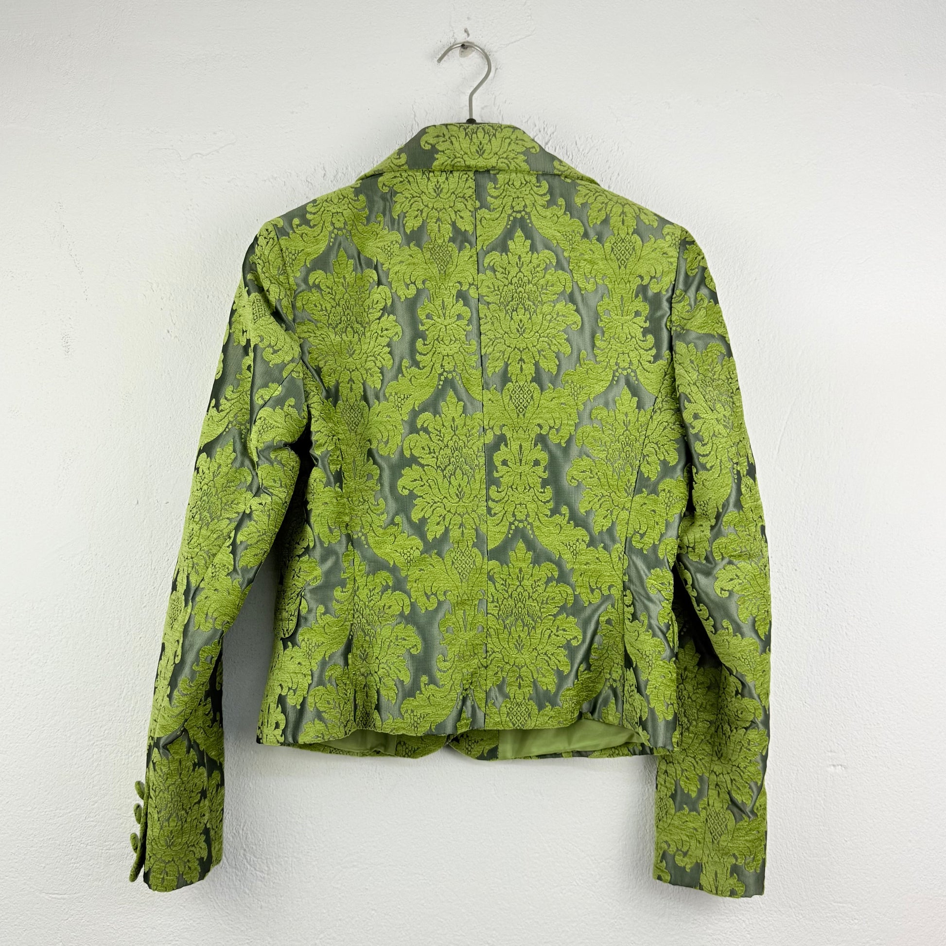 Kuratierter Vintage Onlineshop nachhaltige Secondhand Kleidung online kaufen, Online Shop Vintage, Vintage Online Shop, Second Hand Online Shop, gebraucht, zweite Hand, reused, preloved, Y2K, thriftshop, thriftstore, thrifting, thrift shop, thrift store, Retro, Elegant, Chic