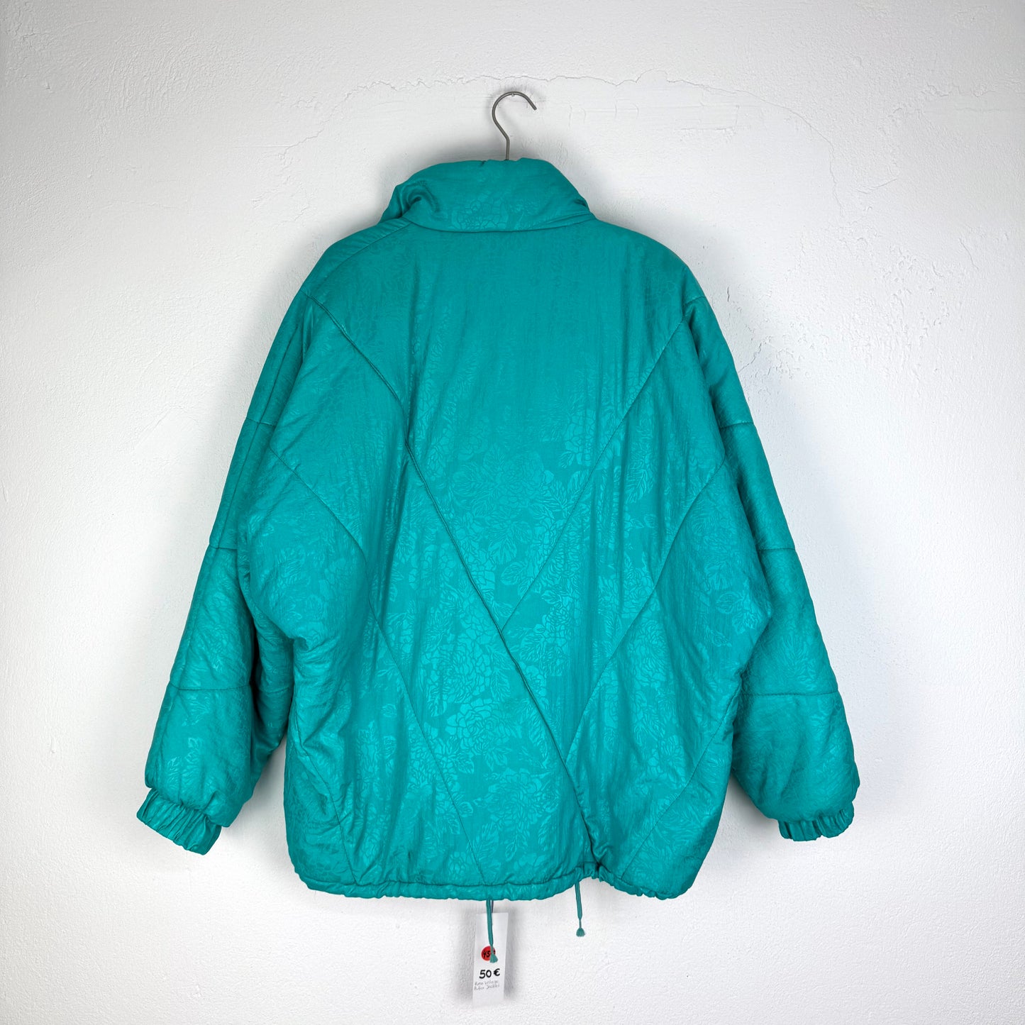 Kuratierter Vintage Onlineshop nachhaltige Secondhand Kleidung online kaufen, Online Shop Vintage, Vintage Online Shop, Second Hand Online Shop, gebraucht, zweite Hand, reused, preloved, Y2K, thriftshop, thriftstore, thrifting, thrift shop, thrift store