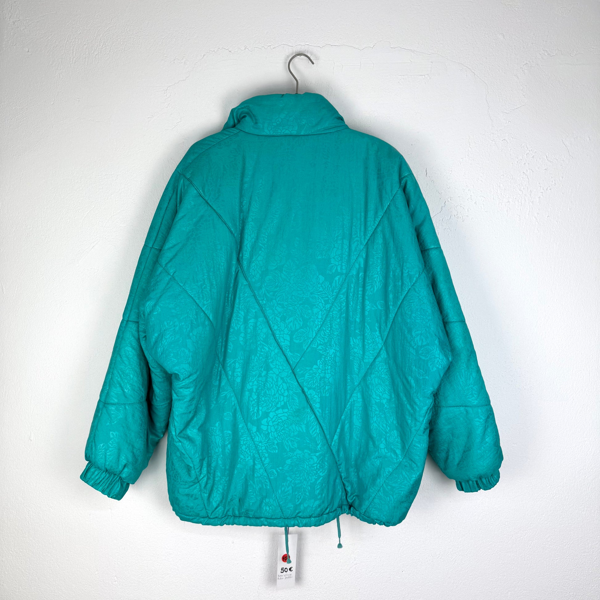 Kuratierter Vintage Onlineshop nachhaltige Secondhand Kleidung online kaufen, Online Shop Vintage, Vintage Online Shop, Second Hand Online Shop, gebraucht, zweite Hand, reused, preloved, Y2K, thriftshop, thriftstore, thrifting, thrift shop, thrift store