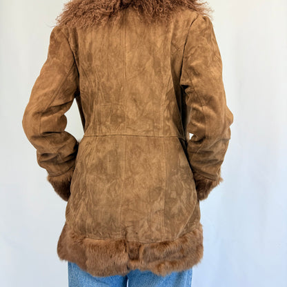 Kuratierter Vintage Onlineshop nachhaltige Secondhand Kleidung online kaufen, Online Shop Vintage, Vintage Online Shop, Second Hand Online Shop, gebraucht, zweite Hand, reused, preloved, Y2K, thriftshop, thriftstore, thrifting, thrift shop, thrift store, Y2K, Cozy, Elegant, Bratz