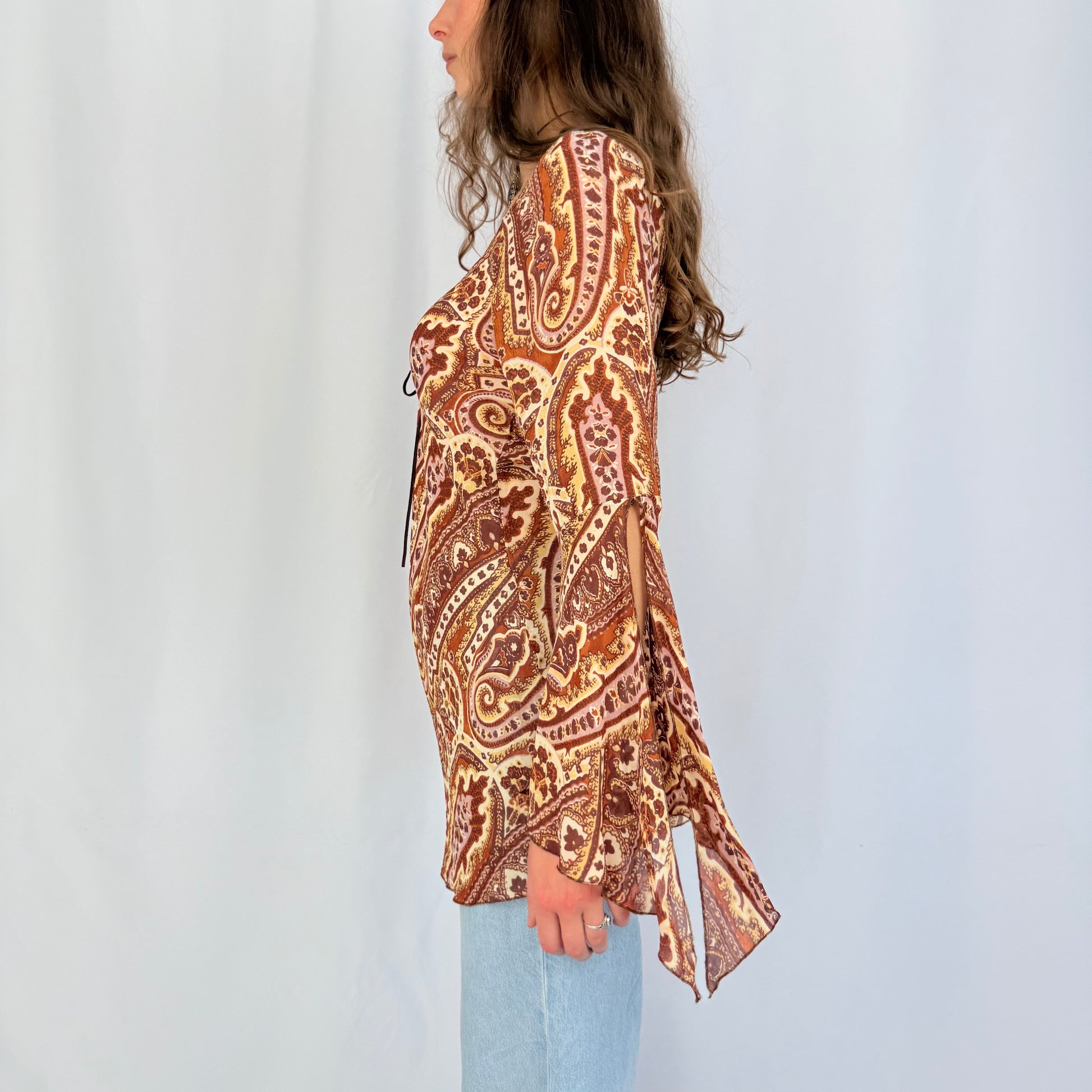 Kuratierter Vintage Onlineshop nachhaltige Secondhand Kleidung online kaufen, Online Shop Vintage, Vintage Online Shop, Second Hand Online Shop, gebraucht, zweite Hand, reused, preloved, Y2K, thriftshop, thriftstore, thrifting, thrift shop, thrift store, Second Hand, retro, Boho, Festival
