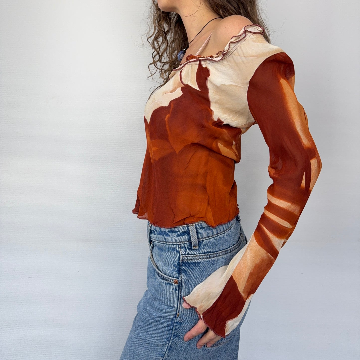 Kuratierter Vintage Onlineshop nachhaltige Secondhand Kleidung online kaufen, Online Shop Vintage, Vintage Online Shop, Second Hand Online Shop, gebraucht, zweite Hand, reused, preloved, Y2K, thriftshop, thriftstore, thrifting, thrift shop, thrift store, Watercolour, Y2K, Boho