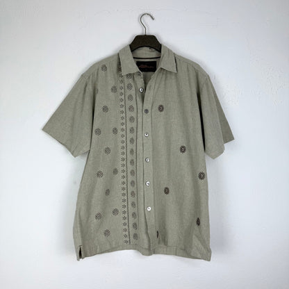 Kuratierter Vintage Onlineshop nachhaltige Secondhand Kleidung online kaufen, Online Shop Vintage, Vintage Online Shop, Second Hand Online Shop, gebraucht, zweite Hand, reused, preloved, Y2K, thriftshop, thriftstore, thrifting, thrift shop, thrift store