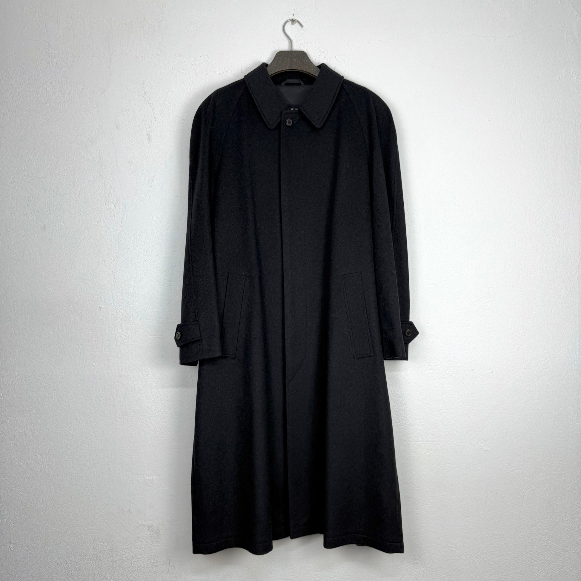 Kuratierter Vintage Onlineshop nachhaltige Secondhand Kleidung online kaufen, Online Shop Vintage, Vintage Online Shop, Second Hand Online Shop, gebraucht, zweite Hand, reused, preloved, Y2K, thriftshop, thriftstore, thrifting, thrift shop, thrift store