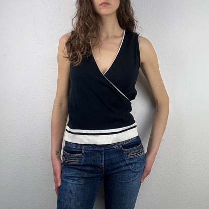 Kuratierter Vintage Onlineshop nachhaltige Secondhand Kleidung online kaufen, Online Shop Vintage, Vintage Online Shop, Second Hand Online Shop, gebraucht, zweite Hand, reused, preloved, Y2K, thriftshop, thriftstore, thrifting, thrift shop, thrift store