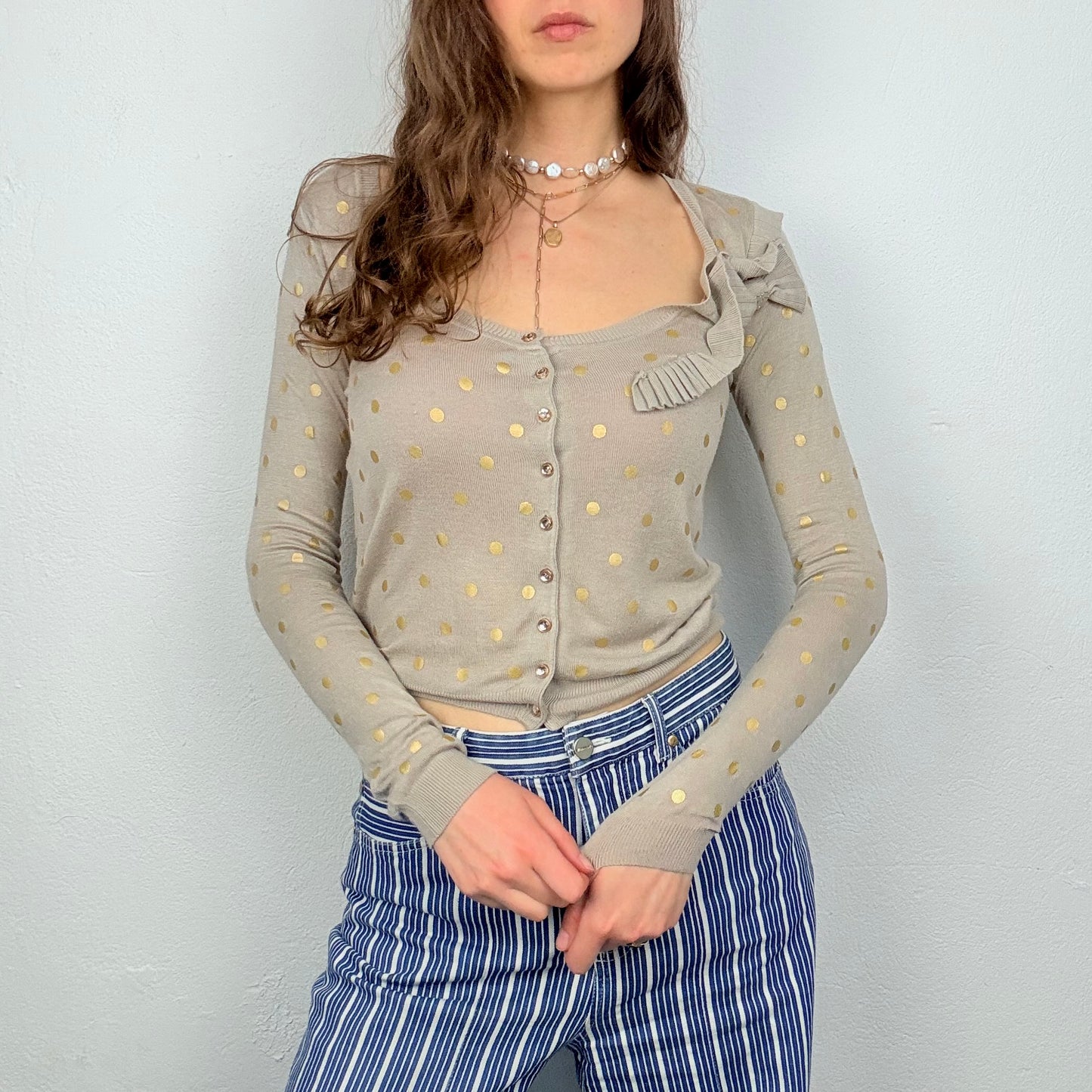 Kuratierter Vintage Onlineshop nachhaltige Secondhand Kleidung online kaufen, Online Shop Vintage, Vintage Online Shop, Second Hand Online Shop, gebraucht, zweite Hand, reused, preloved, Y2K, thriftshop, thriftstore, thrifting, thrift shop, thrift store