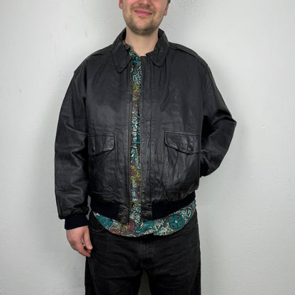 Kuratierter Vintage Onlineshop nachhaltige Secondhand Kleidung online kaufen, Online Shop Vintage, Vintage Online Shop, Second Hand Online Shop, gebraucht, zweite Hand, reused, preloved, Y2K, thriftshop, thriftstore, thrifting, thrift shop, thrift store