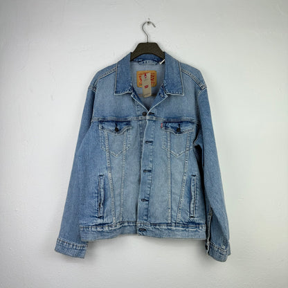 Kuratierter Vintage Onlineshop nachhaltige Secondhand Kleidung online kaufen, Online Shop Vintage, Vintage Online Shop, Second Hand Online Shop, gebraucht, zweite Hand, reused, preloved, Y2K, thriftshop, thriftstore, thrifting, thrift shop, thrift store