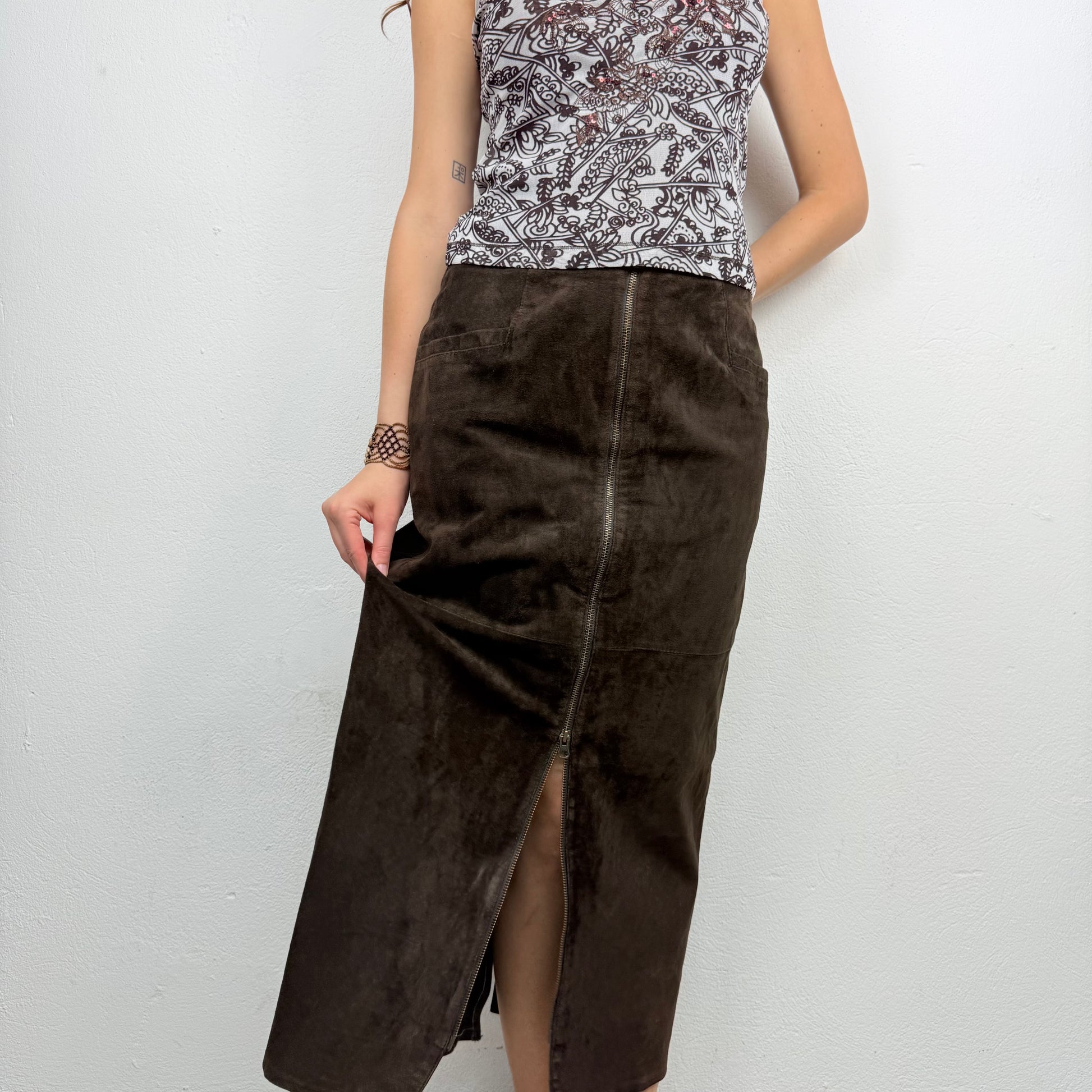 Kuratierter Vintage Onlineshop nachhaltige Secondhand Kleidung online kaufen, Online Shop Vintage, Vintage Online Shop, Second Hand Online Shop, gebraucht, zweite Hand, reused, preloved, Y2K, thriftshop, thriftstore, thrifting, thrift shop, thrift store, Echtleder, Elegant, Retro