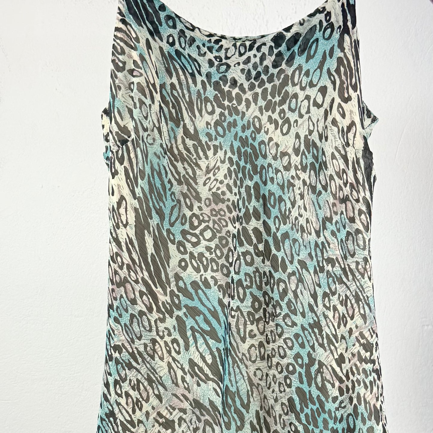 Kuratierter Vintage Onlineshop nachhaltige Secondhand Kleidung online kaufen, Online Shop Vintage, Vintage Online Shop, Second Hand Online Shop, gebraucht, zweite Hand, reused, preloved, Y2K, thriftshop, thriftstore, thrifting, thrift shop, thrift store