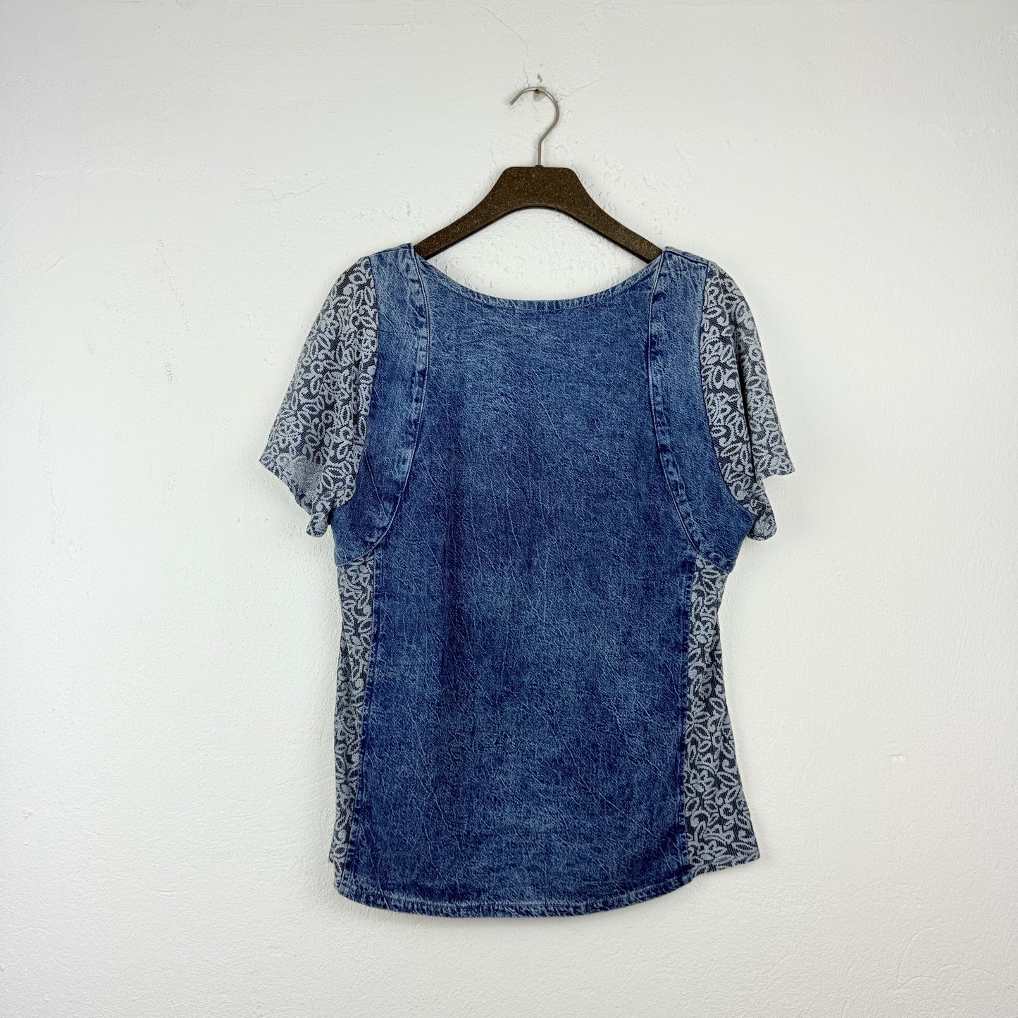 Kuratierter Vintage Onlineshop nachhaltige Secondhand Kleidung online kaufen, Online Shop Vintage, Vintage Online Shop, Second Hand Online Shop, gebraucht, zweite Hand, reused, preloved, Y2K, thriftshop, thriftstore, thrifting, thrift shop, thrift store