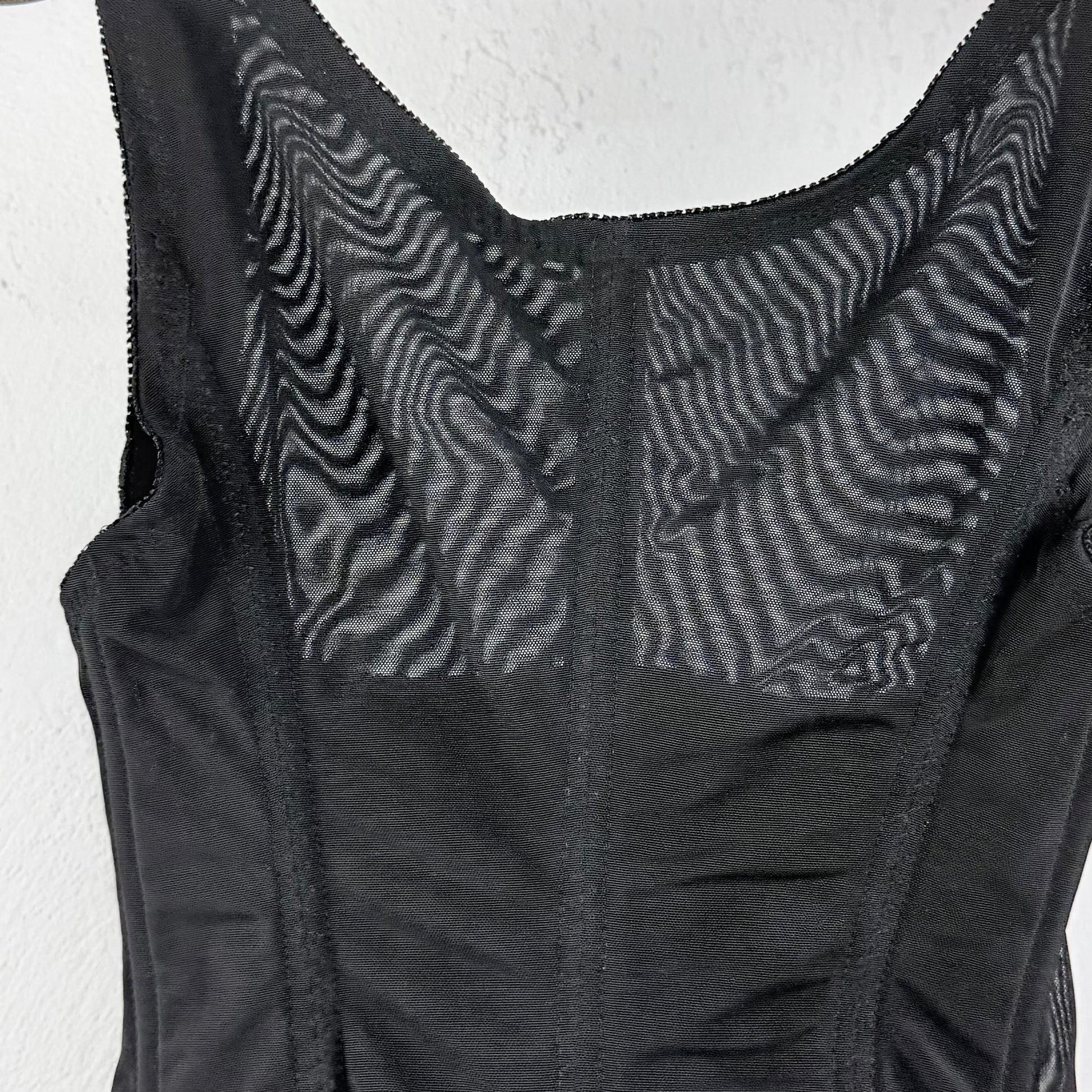 Kuratierter Vintage Onlineshop nachhaltige Secondhand Kleidung online kaufen, Online Shop Vintage, Vintage Online Shop, Second Hand Online Shop, gebraucht, zweite Hand, reused, preloved, Y2K, thriftshop, thriftstore, thrifting, thrift shop, thrift store, Korsett,Spitze, Snatched