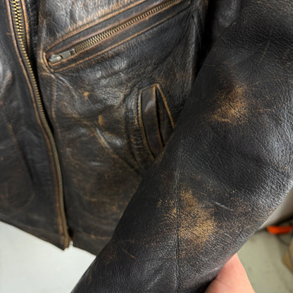 Kuratierter Vintage Onlineshop nachhaltige Secondhand Kleidung online kaufen, Online Shop Vintage, Vintage Online Shop, Second Hand Online Shop, gebraucht, zweite Hand, reused, preloved, Y2K, thriftshop, thriftstore, thrifting, thrift shop, thrift store