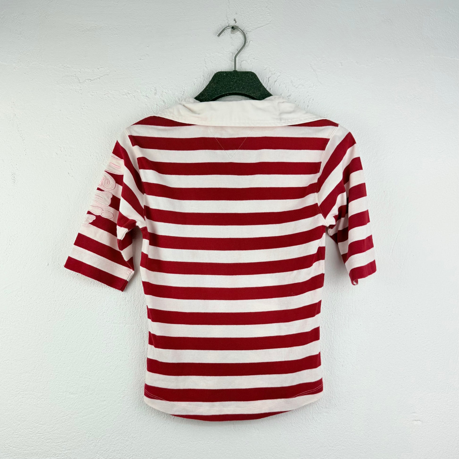 Kuratierter Vintage Onlineshop nachhaltige Secondhand Kleidung online kaufen, Online Shop Vintage, Vintage Online Shop, Second Hand Online Shop, gebraucht, zweite Hand, reused, preloved, Y2K, thriftshop, thriftstore, thrifting, thrift shop, thrift store