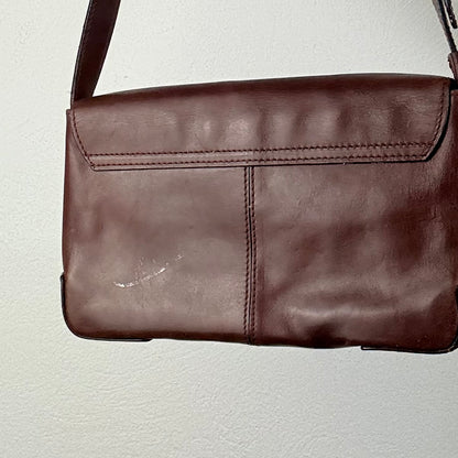 Kuratierter Vintage Onlineshop nachhaltige Secondhand Kleidung online kaufen, Online Shop Vintage, Vintage Online Shop, Second Hand Online Shop, gebraucht, zweite Hand, reused, preloved, Y2K, thriftshop, thriftstore, thrifting, thrift shop, thrift store