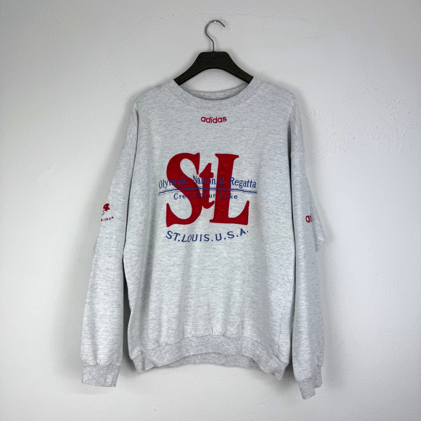 Kuratierter Vintage Onlineshop nachhaltige Secondhand Kleidung online kaufen, Online Shop Vintage, Vintage Online Shop, Second Hand Online Shop, gebraucht, zweite Hand, reused, preloved, Y2K, thriftshop, thriftstore, thrifting, thrift shop, thrift store