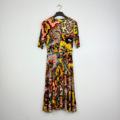Kuratierter Vintage Onlineshop nachhaltige Secondhand Kleidung online kaufen, Online Shop Vintage, Vintage Online Shop, Second Hand Online Shop, gebraucht, zweite Hand, reused, preloved, Y2K, thriftshop, thriftstore, thrifting, thrift shop, thrift store, Retro, Pflanzenmuster, Maximalist